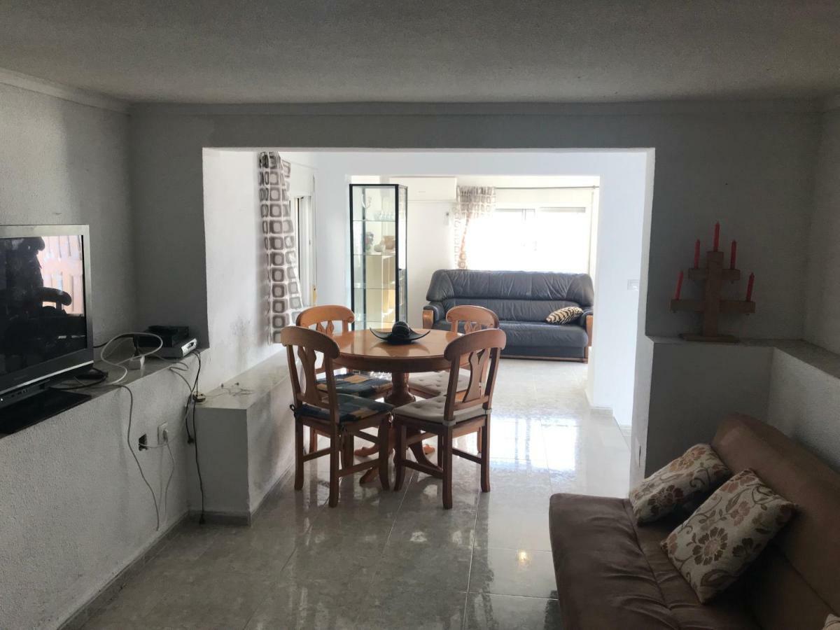 Detached Extended Lola Villa La Marina Exterior photo